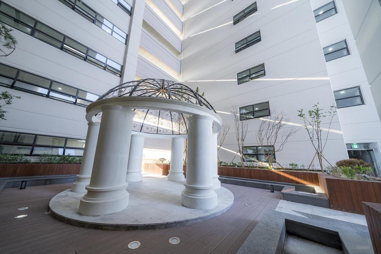 Gangneung Chonpines Ocean Suites Hotel Eksteriør billede