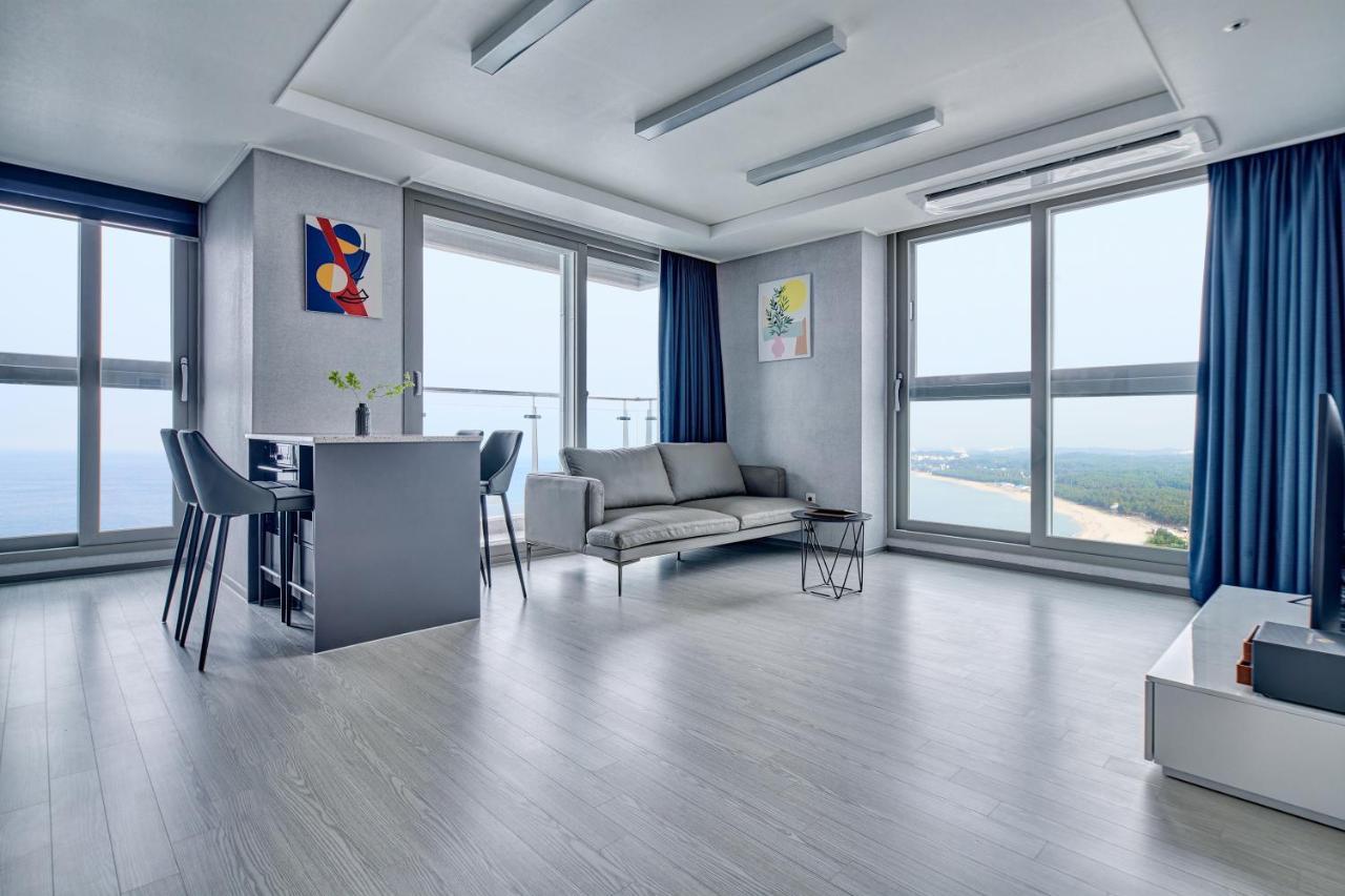 Gangneung Chonpines Ocean Suites Hotel Eksteriør billede