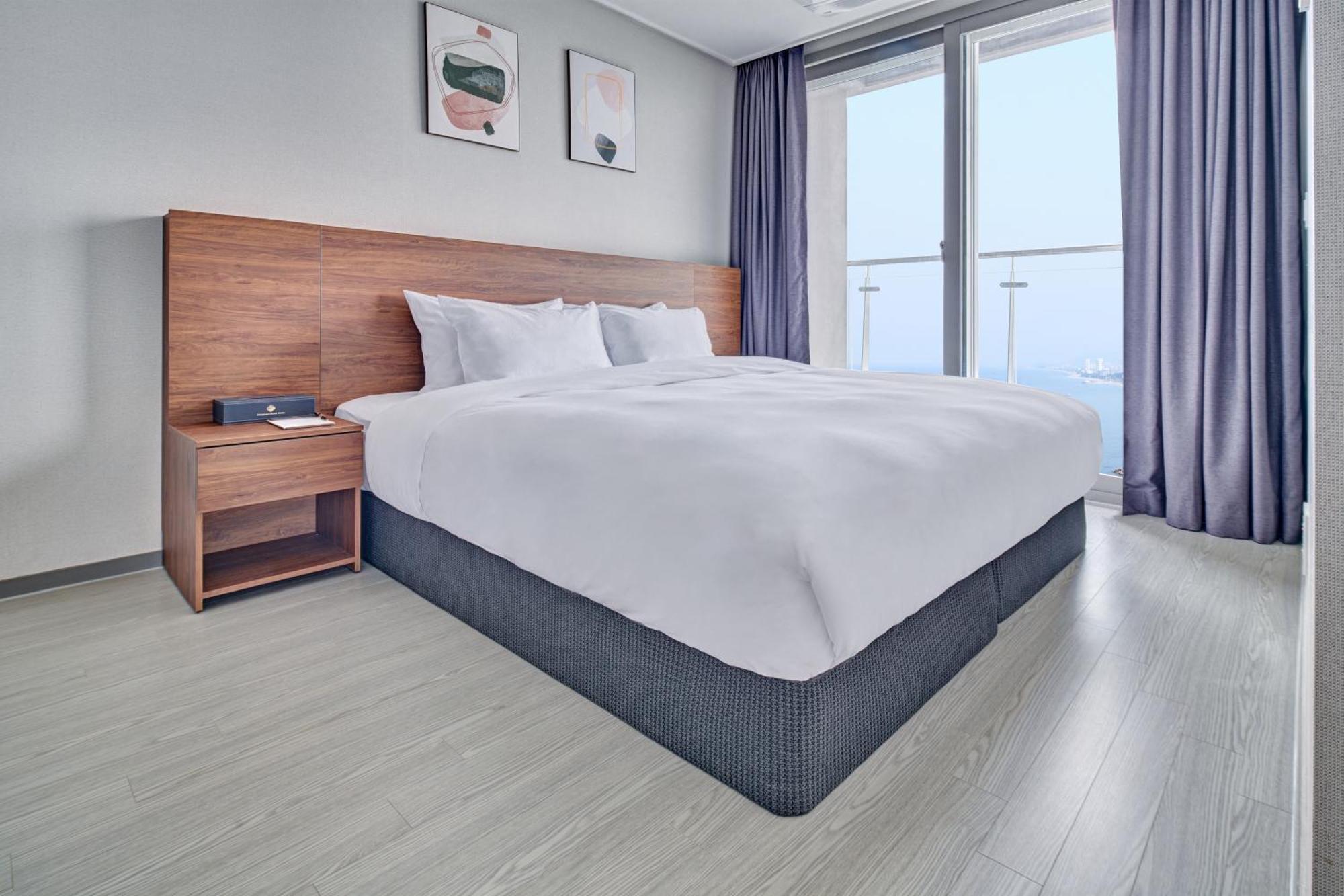 Gangneung Chonpines Ocean Suites Hotel Eksteriør billede