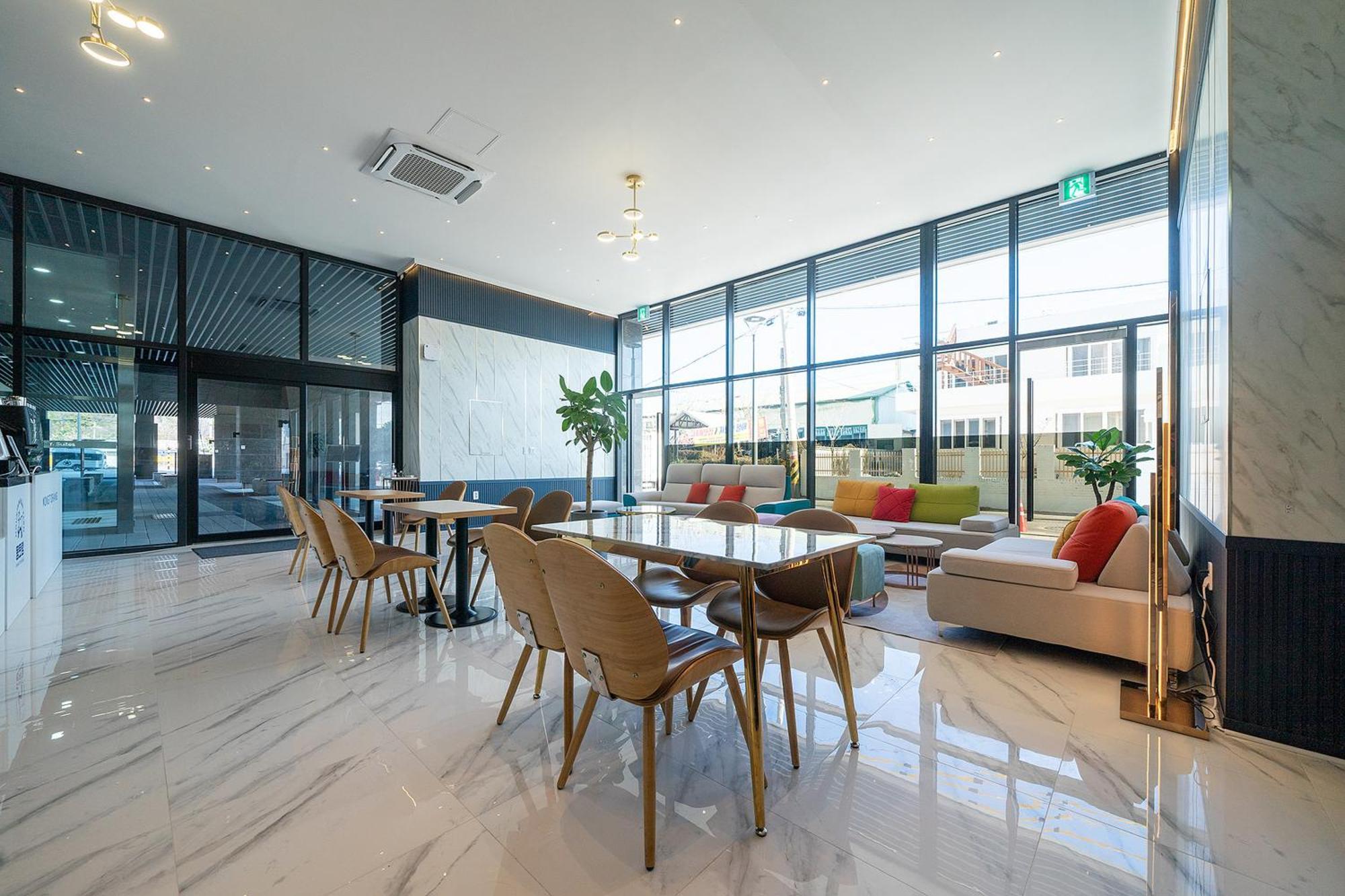 Gangneung Chonpines Ocean Suites Hotel Eksteriør billede