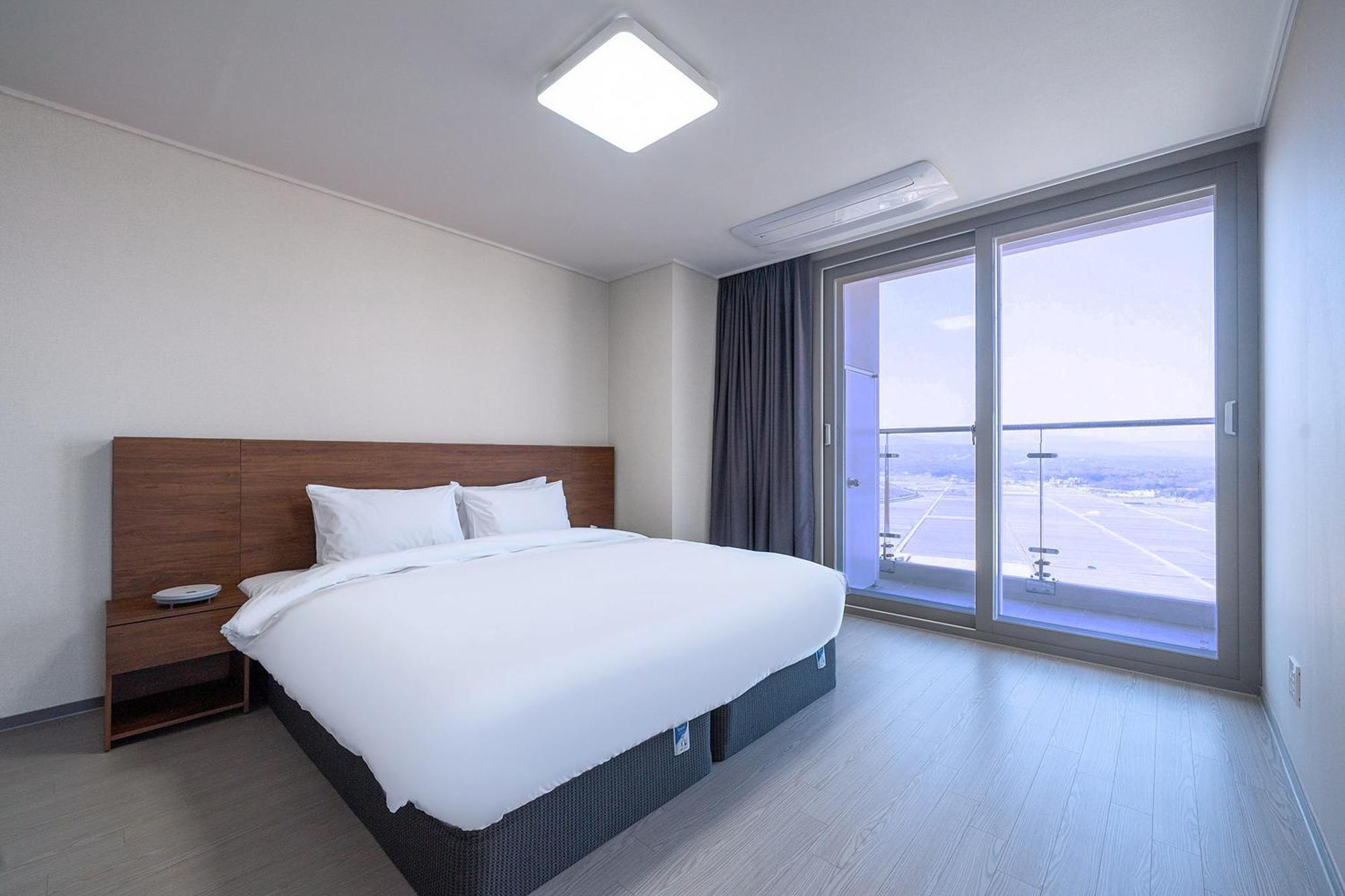 Gangneung Chonpines Ocean Suites Hotel Eksteriør billede