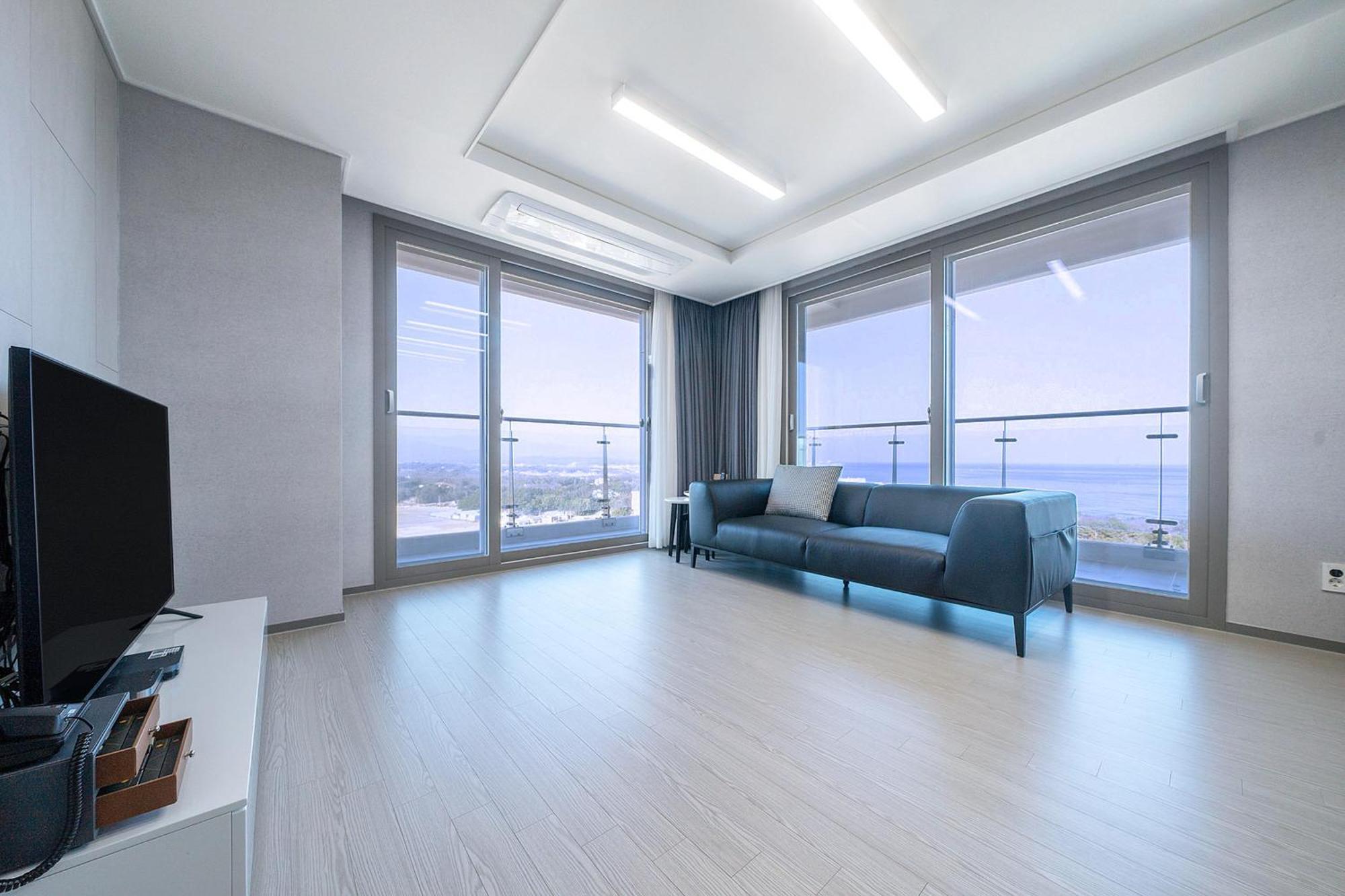 Gangneung Chonpines Ocean Suites Hotel Eksteriør billede